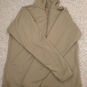 Half zip-up